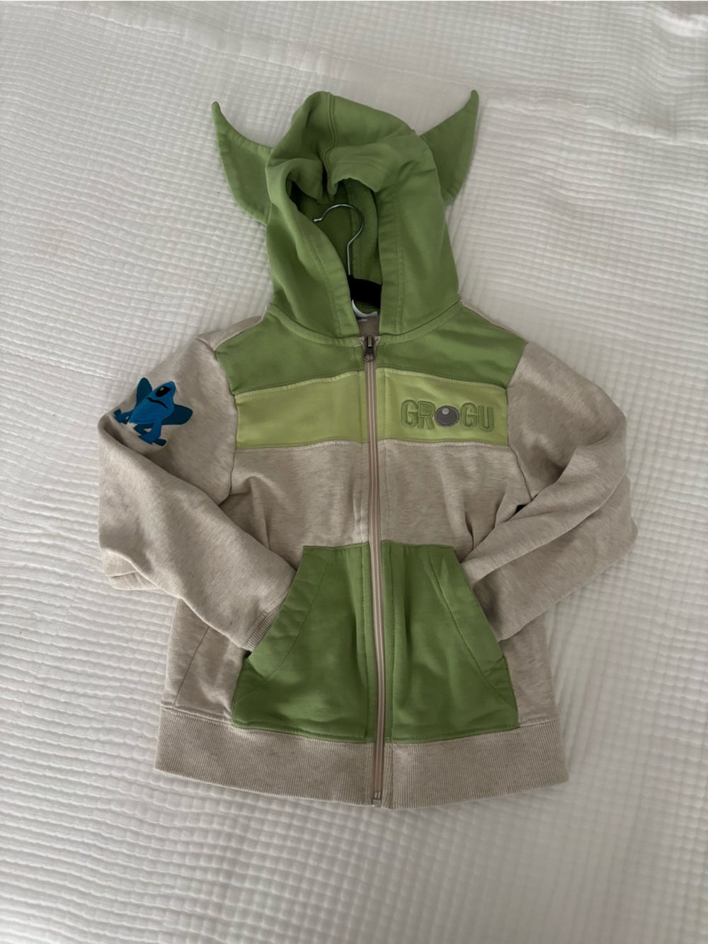 Hanna Andersson Grogu zip up hoodie